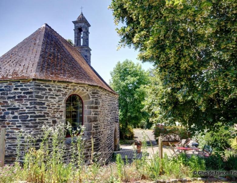 Gite Atypique Dans Une Chapelle Briec Экстерьер фото